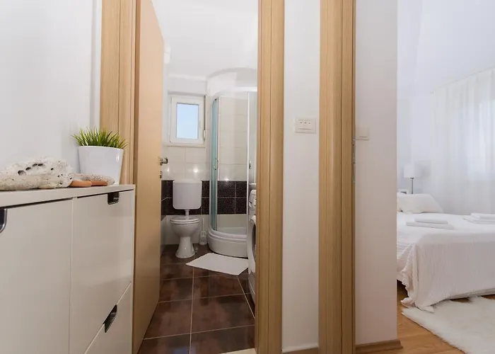 Flynn Διαμέρισμα